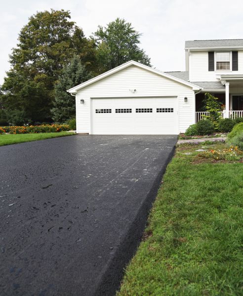 Cost of Blacktop Driveway Paving in Denver